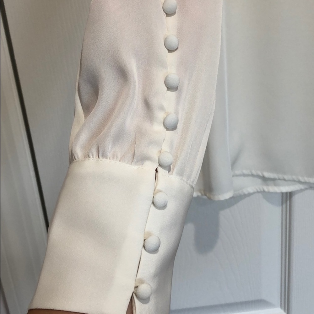Off-white blouse - Picture 3 of 3
